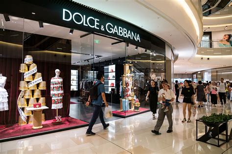 dolce gabbana beleidigt china|Three years after ad controversy, D&G is still struggling to win .